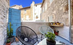 Spacious 2Br In Arles Historical Center With Terrace